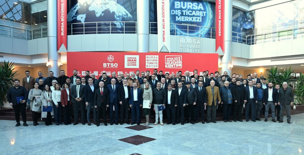 ursa Ticaret ve Sanayi Odası (BTSO) Yönetim Kurulu Başkanı İbrahim Burkay, lojistik sektörü temsilcileri ile bir araya geldi. TEKNOSAB Lojistik Teknopark Girişim Sermayesi Yatırım Fonu’nun kısa sürede 600 yatırımcıya ulaşarak, Türkiye’nin tabana yaygınlık açısından en büyük fonu haline geldiğini belirten Başkan Burkay, “Tüm payların kuruluş sermayesi bedeli karşılığında TEKNOSAB Lojistik Girişim Sermayesi Yatırım Fonu’na devrini gerçekleştirdik. Kamuoyu Aydınlatma Platformu’na (KAP) yaptığımız bildirimle birlikte şirketin yüzde 100 hissesine sahip tek ortağı fon oldu.” dedi.