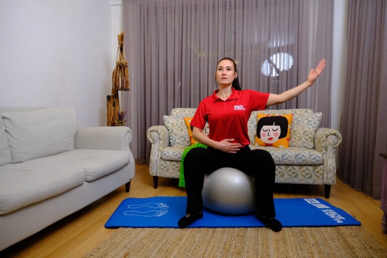 Konya Büyükşehir Belediyesi tarafından pandemi döneminden bu yana sürdürülen online spor eğitimlerinde yeni dönem heyecanı başlıyor.