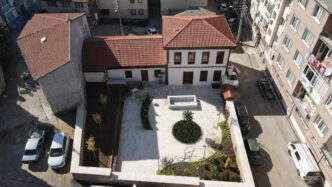 Yıldırım Belediyesi, Hacıseyfettin Mahallesi’nde çalışmaları tamamladığı Geleneksel Sanatlar Merkezi’nin kapılarını açmaya hazırlanıyor.