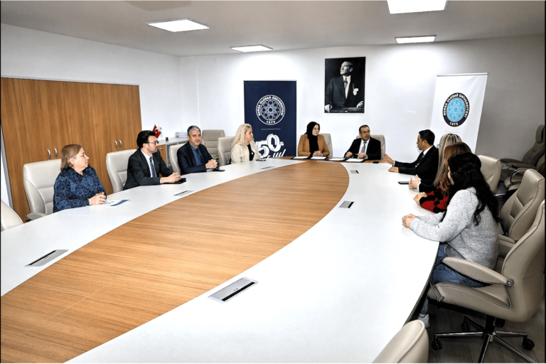 Toplumsal sorumluluk bilinciyle faaliyetlerini sürdüren Bursa Uludağ Üniversitesi (BUÜ), dezavantajlı bireylerin hayata kazandırılması amacıyla özel anlaşmalara imza atmaya devam ediyor.