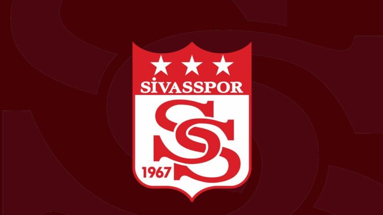 Trendyol Süper Lig 2024-25 Sezonu'nun 21. hafta maçında sahamızda Bellona Kayserispor ile karşılaşacak olan Net Global Sivasspor'umuz, mücadelenin hazırlıklarına bugün yaptığı antrenmanla devam etti.