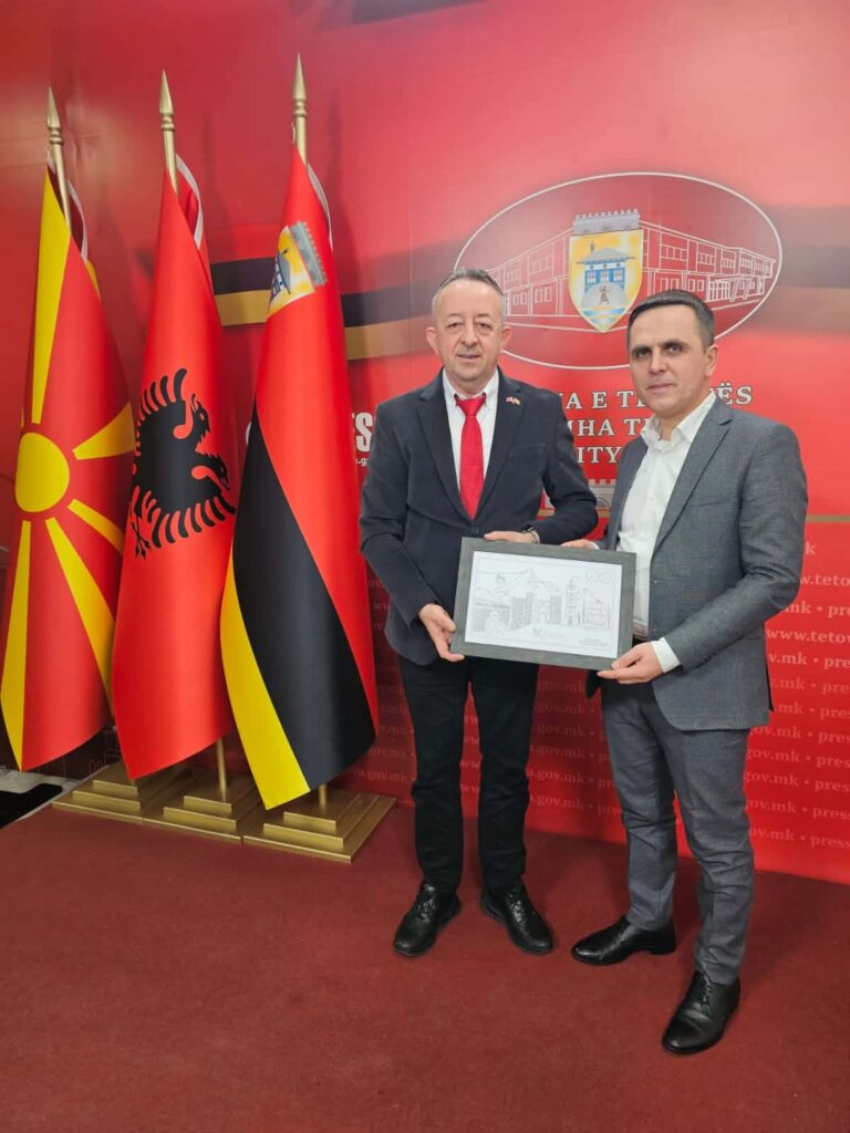 Kuzey Makedonya Bursa Fahri Konsolosu Halil Bedzeti, Kuzey Makedonya’daki çeşitli belediyeleri ziyaret ederek, iş birliği fırsatlarını değerlendirmek ve Bursa ile ülke arasındaki ilişkileri daha da güçlendirmek amacıyla temaslarda bulundu.