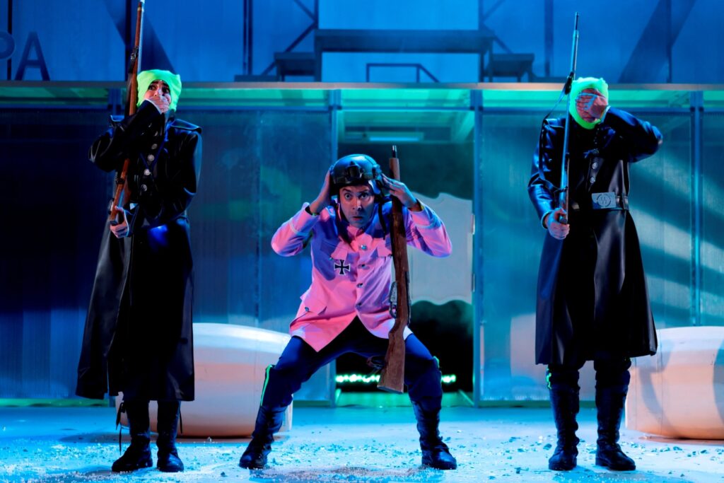 Nilüfer Kent Tiyatrosu, sezonun yeni oyunu ‘Şvayk’ ile İstanbul turnesine çıkıyor. Şvayk, Şubat ve Mart aylarındaki program çerçevesinde İstanbullu sanatseverler ile buluşacak.