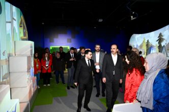 Konya Büyükşehir Belediye Başkanı Uğur İbrahim Altay, Konya Bilim Merkezi’ni ziyaret ederek LEGO Temalı BrickZone Sergi Alanı’ndaki etkinliklere katılan çocuklarla bir araya geldi. 
