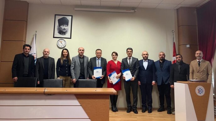 Türkiye’nin en kalabalık öğrenci nüfuslarından birine sahip olan Bursa Uludağ Üniversitesi (BUÜ), öğrencilerin staj ve uygulama dersleri konusunda avantaj sağlamaları için toplumun her kesimi ile özel projelere imza atmaya devam ediyor.