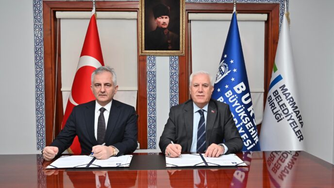 Bursa Büyükşehir Belediyesi ve Koç Bilgi ve Savunma Teknolojileri AŞ arasında kentin inovasyon ve teknoloji alanındaki potansiyelini güçlendirmek amacıyla ‘Genel İş Birliği Protokolü’ imzalandı.