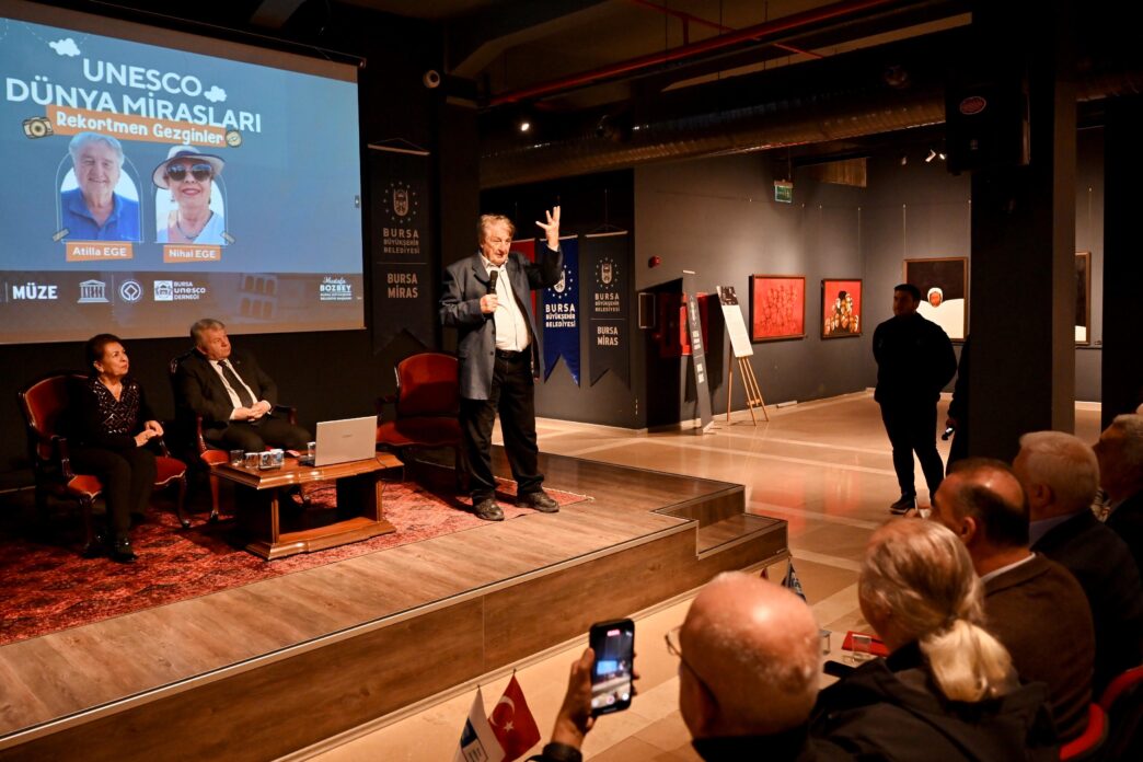 Bursa Büyükşehir Belediyesi tarafından düzenlenen ‘Rekortmen Gezginler Söyleşisi’nin konukları, Unesco Dünya Mirası Listesi’nde bulunan bin iki noktayı ziyaret ederek dünya rekoru kıran Dünya Miras Gezginleri Derneği Başkanı Atilla Ege ve Nihal Ege oldu.