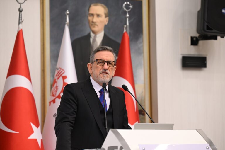 Rehberlik ve Teftiş Başkanlığı tarafından, Bursa Ticaret ve Sanayi Odası (BTSO) ev sahipliğinde “İş Teftiş Faaliyetleri Farkındalık Bilgilendirme Toplantısı” düzenlendi. BTSO Yönetim Kurulu Başkanı İbrahim Burkay, “Denetime dönük çalışmaları, işletmelerimize yük getiren bir zorunluluk olarak değil, eksikliklerimizi görmemizi sağlayan bir rehberlik hizmeti olarak değerlendirmeliyiz. Bu farkındalığın artmasına katkı sağlayan Rehberlik ve Teftiş Başkanlığımıza teşekkür ediyorum.” dedi.