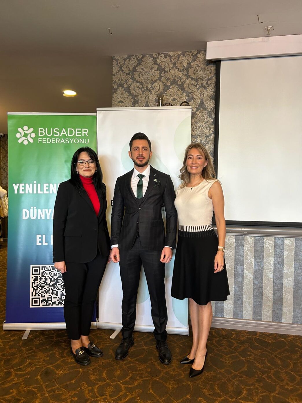 Birleşik Uluslararası Sağlık ve Eğitim Gönüllüleri Dernekleri Federasyonu (BUSADER Federasyonu) bünyesinde faaliyetlerini sürdüren Bursa BUSADER üyeleri, Podyum Davet’te düzenlenen ‘5 Dakikada 5 Üye’ temalı kahvaltı organizasyonunda buluştu. Eski ve yeni üyelerin birbirlerini tanıma fırsatı buldukları toplantıda etkinlik takvimi de paylaşıldı.