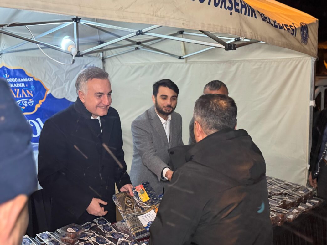 Bursa Büyükşehir Belediyesi tarafından 17 ilçede düzenlenen iftar programlarının son durağı, Büyükorhan ilçesi oldu.