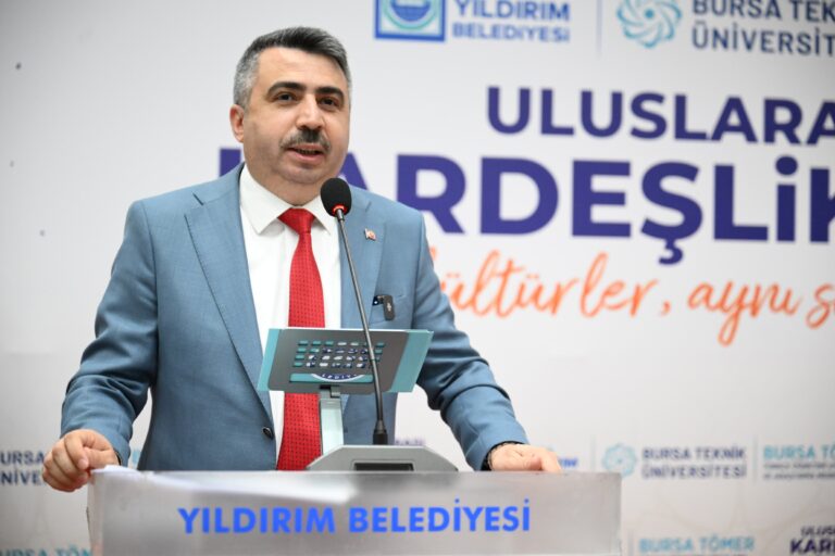 Yıldırım Belediye Başkanı Oktay Yılmaz, dünyanın dört bir köşesinden eğitim için Bursa’ya gelen misafir öğrencilerle iftar sofrasında buluştu. 