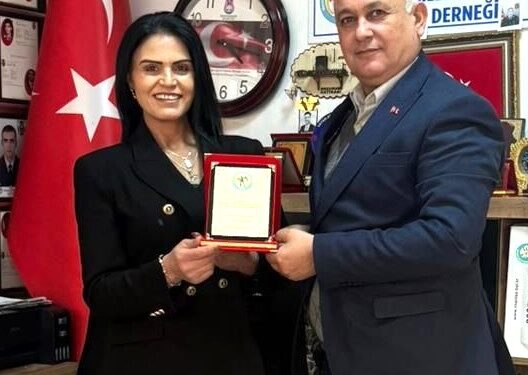 Manisa Şehit Aileleri ve Gaziler Derneği’nde Görev Değişimi