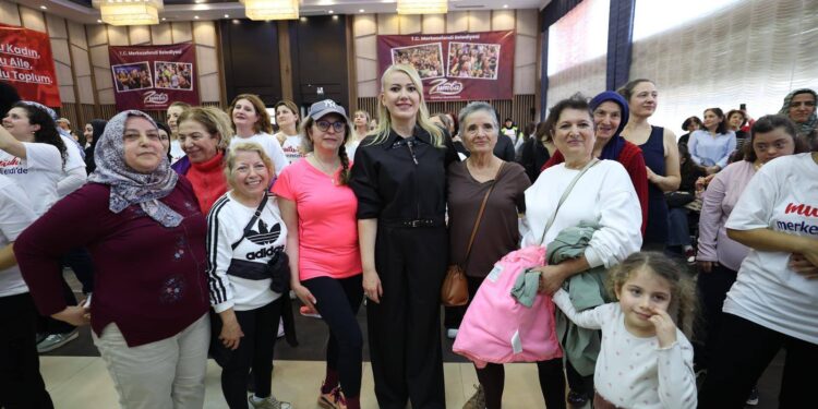 Merkezefendi’de Dans ve Spor Tutkunları Buluştu