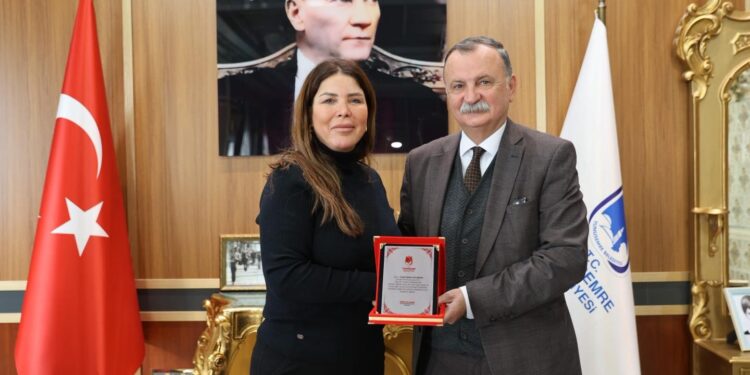 Başkan Balaban, Angel Patileri UK Temsilcileriyle Sokak Hayvanları İçin Bir Araya Geldi