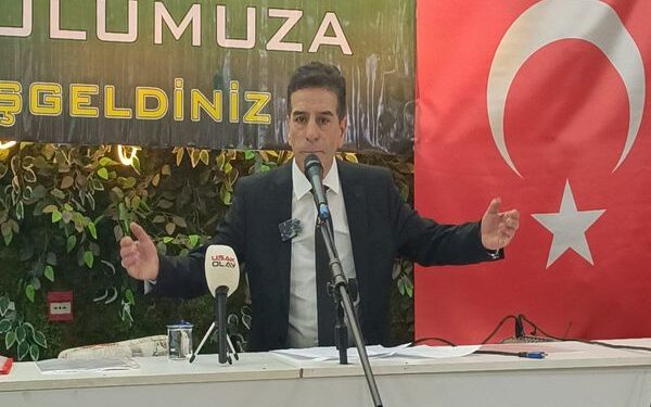 Uşak Bakkallar Odası Başkanı Akif Kahraman Güven Tazeledi.