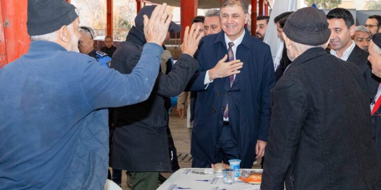 İzmir’de Ramazan Sofraları Büyüyor, Destekler Artıyor