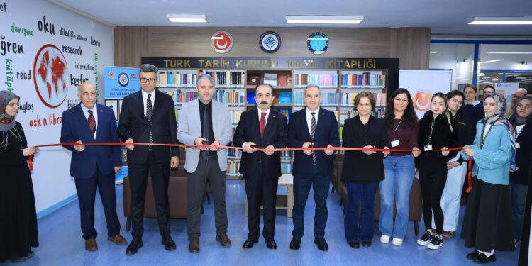 BUÜ’de Türk Tarih Kurumu 100. Yıl Kitaplığı Kuruldu