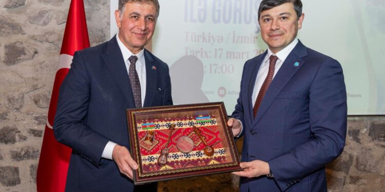 İzmir’de Azerbaycan Rüzgarı