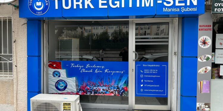 Türk Eğitim-Sen: “Atatürk Milletimizin Ortak Değeridir”