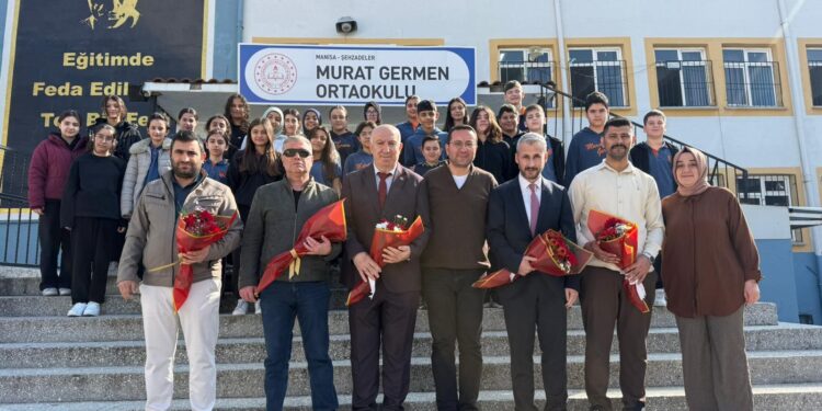 Manisa’da Duygu Dolu Buluşma: Şehit Ailesi ve Gaziler Öğrenciler ile Aynı Sınıfta Buluştu