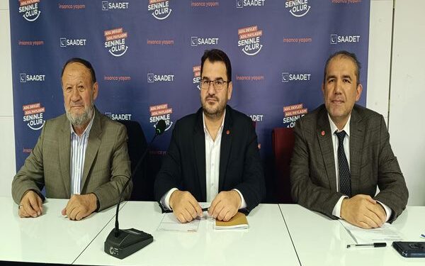 Saadet Partisi Uşak İl Divan Toplantısı’nda Sert Mesaj: “Yeni Bir Dünya Kurmak Zorunludur”