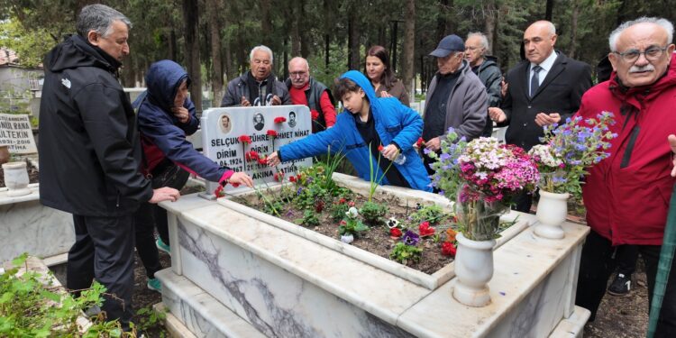 Foçanın Efsane Başkanı Ölüm Yıldönümünde Törenle Anıldı