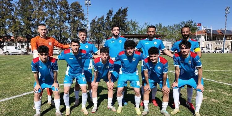 Foça Bir Hafta Aradan Sonra Yine Lider