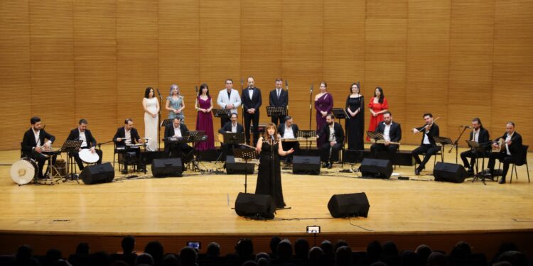 Sanatseverlere Şarkı ve Türkülerle Müzik Ziyafeti