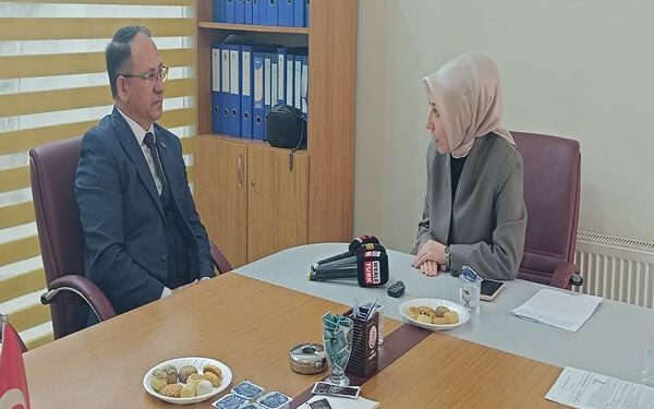 Başkan Sabancı “CHP teşkilatının, Uşaklı hemşerilerimizden Özür dilemeleri gerektiğini düşünüyoruz.” ifadelerini kullandı