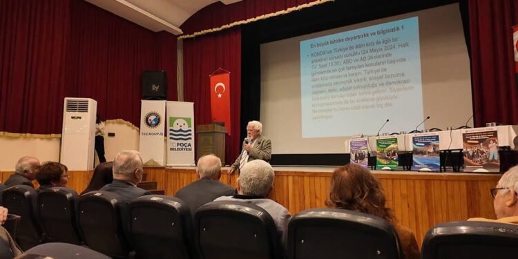 Gelenekten Geleceğe Tarım Foçada Masaya Yatırıldı