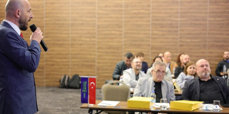 Manisa’da Uluslararası Gayrimenkul Yatırımı Programı  düzenlendi