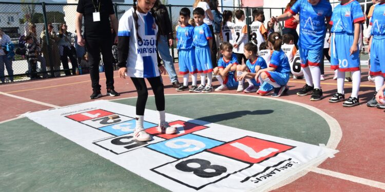 Manisa’da Geleneksel Oyunlar Yaşatılıyor