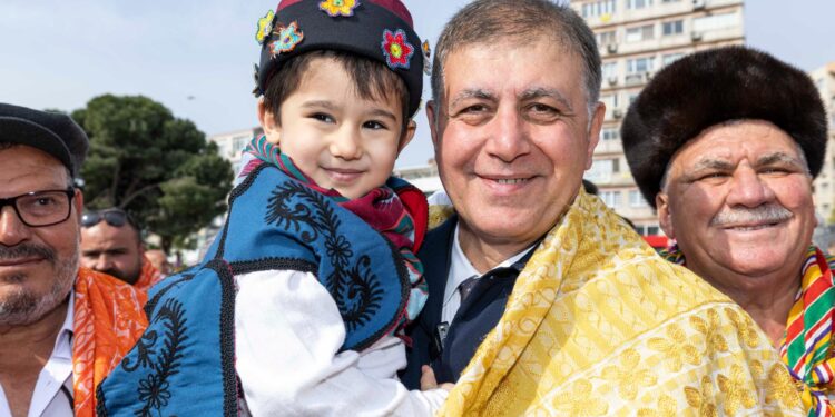 İzmir, Çocuk Politikalarında Çıtayı Yükseltiyor