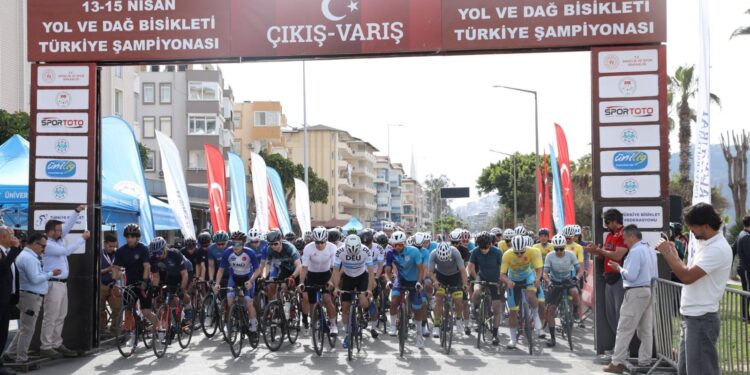 Pedallar Zirve İçin Dönüyor: Ünilig Bisiklet Şampiyonası Alanya’da Başladı