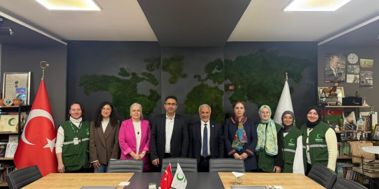 Manisa Bağımlılıklarla Mücadele Platformu Yeşilay Kitap Kahve’de Toplandı