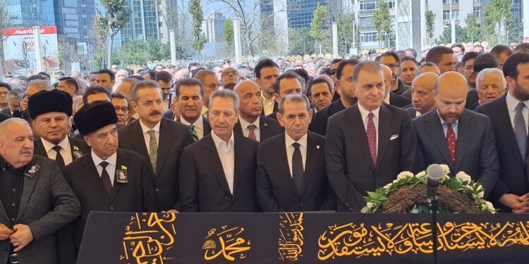 İş insanı Mahmut Çalık hayatını kaybetti