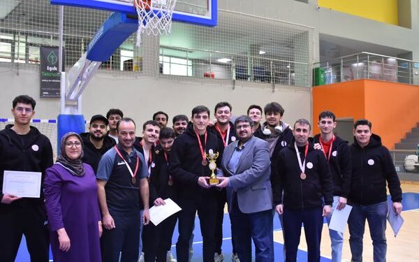 Ege’nin Voleybol Şöleni Uşak’ta Tamamlandı…