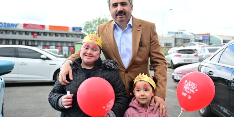 Yıldırım’da Çocukların Bayramı Şölene Dönüştü
