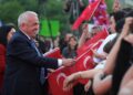 Nilüfer’de Binler Cumhuriyet İçin Yürüdü