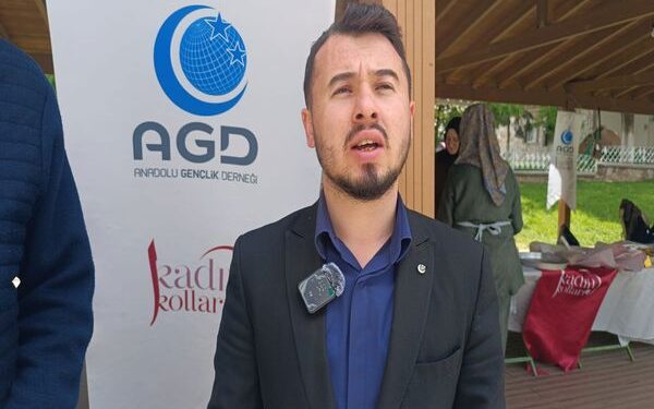 Anadolu Gençlik Derneği’nden Öğrenciler İçin Kermes