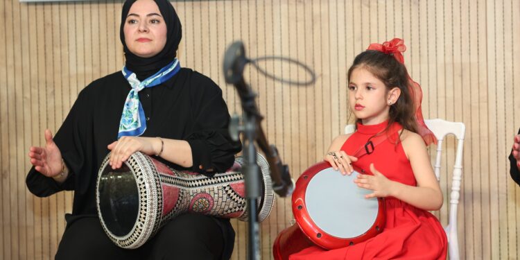 Osmangazi’de Anneler ve Kızları Aynı Sahnede Ritim Tuttu