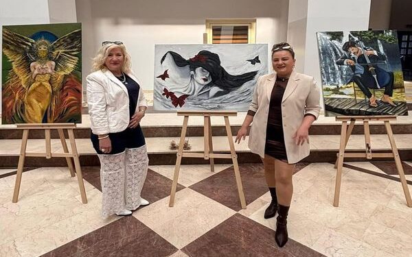 Uşak’ta Sanatın Güçlü Dili: “İz Bırakan Kadın” Sergisi