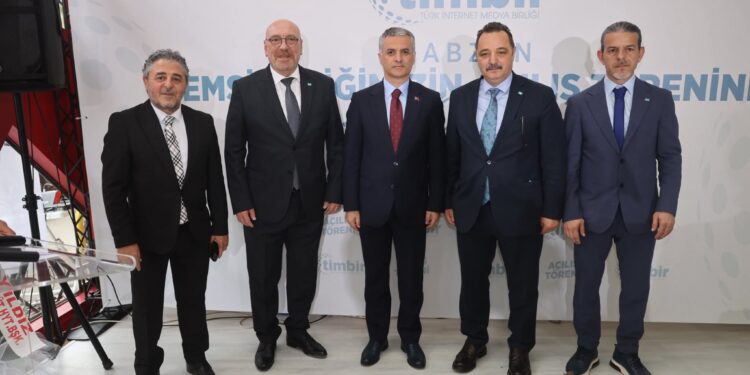 TİMBİR Trabzon Temsilciliği düzenlenen törenle Haber61 binasında açıldı