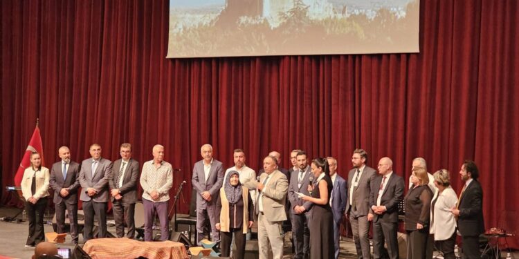 Ege’de Harput Esintisi yaşandı. Elazığlılar Kürsübaşı Gecesinde Buluştu