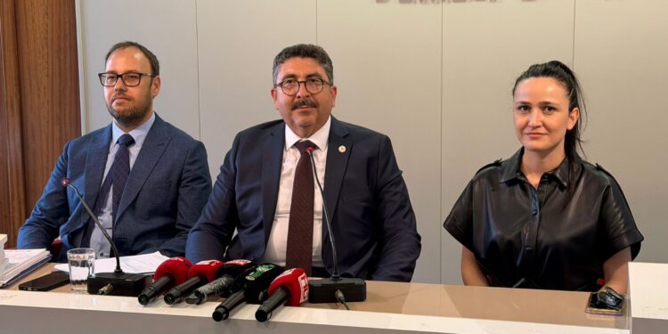 HUDER’den Denizli’de Sanal Bahisle Mücadele Hamlesi: “Aileni Koru” Projesi Pamukkale Üniversitesi’nde Tanıtılacak