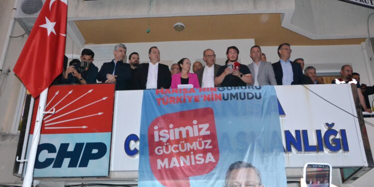 CHP Manisa Teşkilatlarından “Mutlak Butlan” Kararına Tepki: “Baba Ocağımızı Terk Etmeyeceğiz”