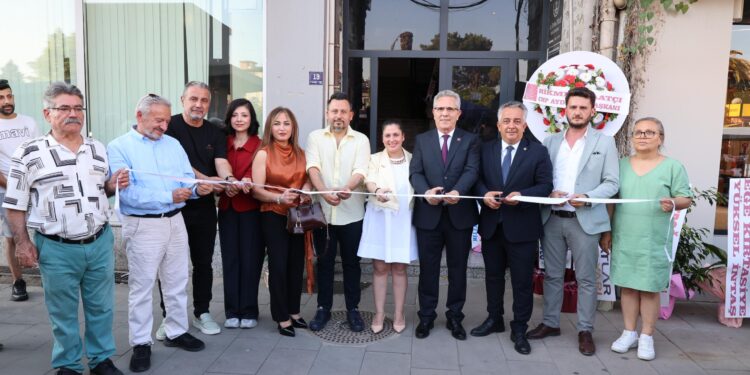 Başkan Tetik Gülseren Gökçe Hukuk Bürosu Açılışına Katıldı