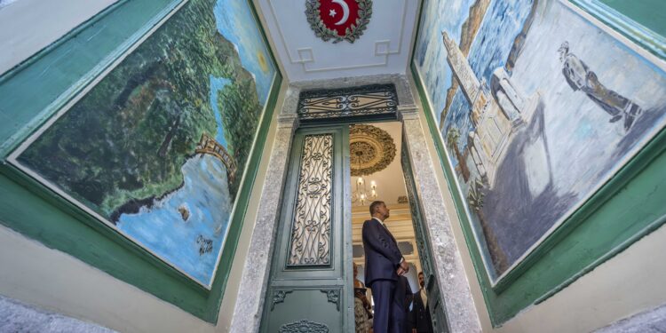 Turizmde Yükselen Kent: İzmir