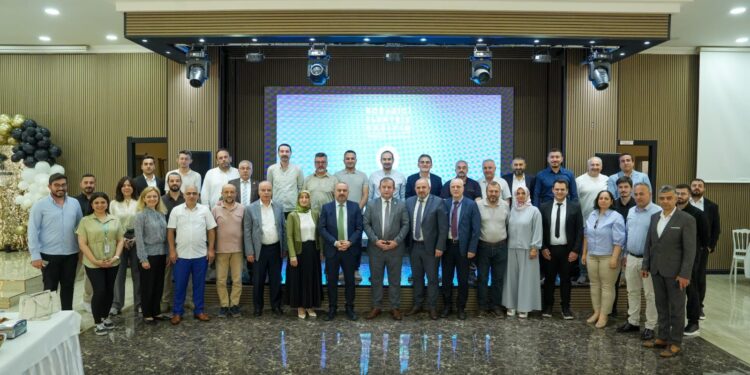 Güngören ve Bahçelievler Muhtarları BEDAŞ Yetkilileriyle Buluştu: Sorunlar Masaya Yatırıldı, Çözüm Sözü Alındı