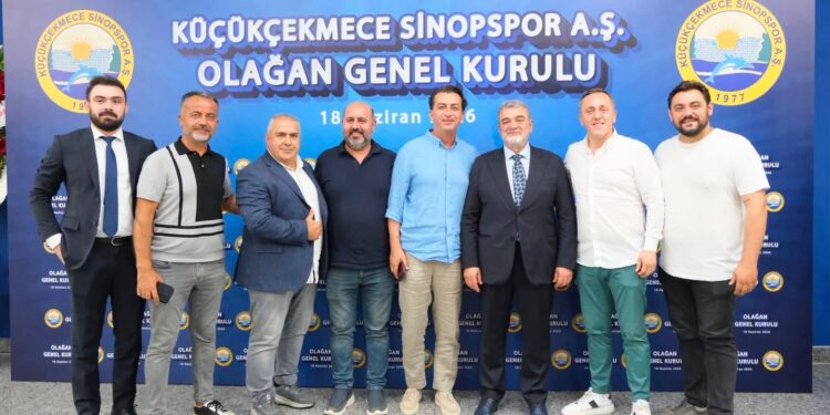 Küçükçekmece Sinopspor Rafet Orhan İle Devam